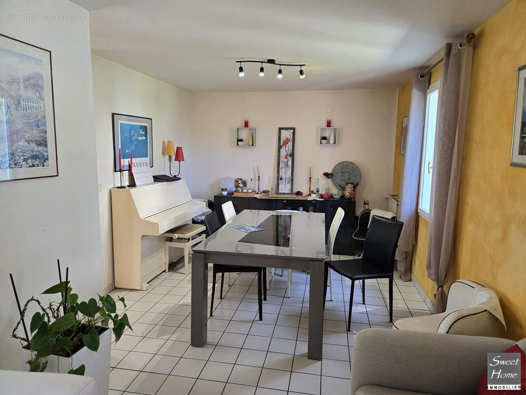 Maison à SAINT-REMY-LES-CHEVREUSE