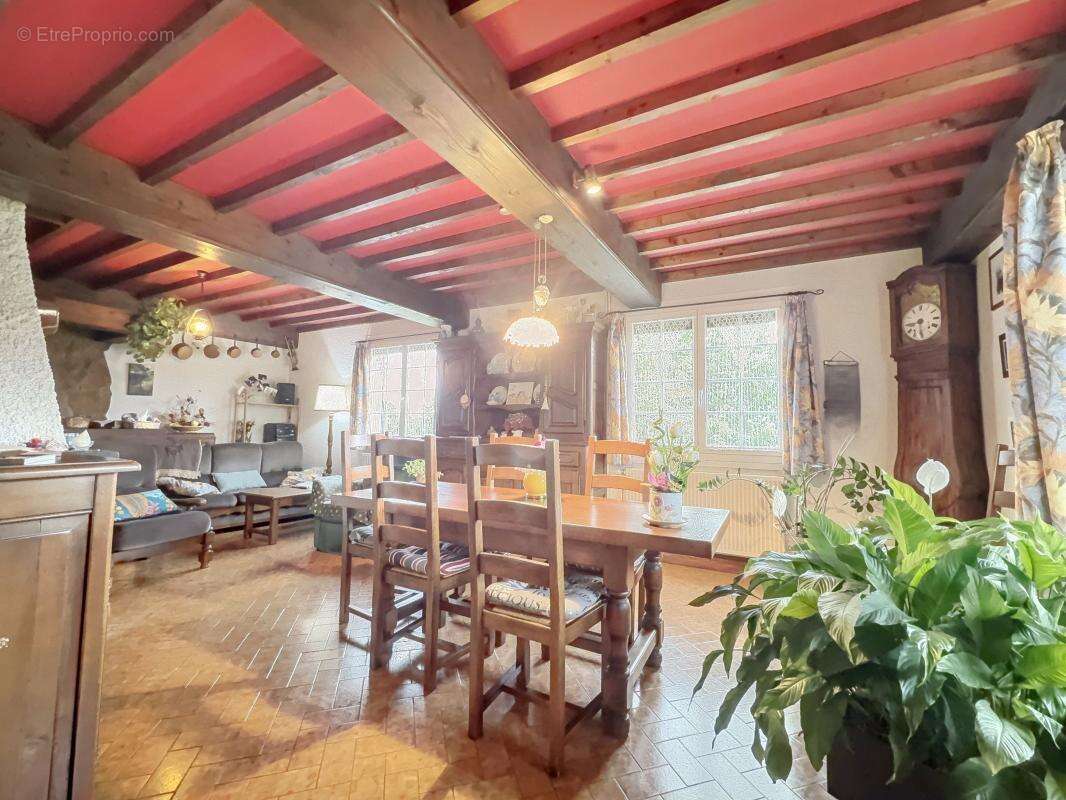 Maison à BRETENIERE