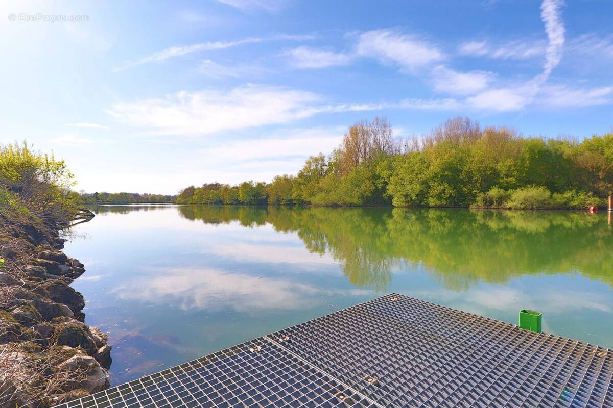 Maison à LECHATELET