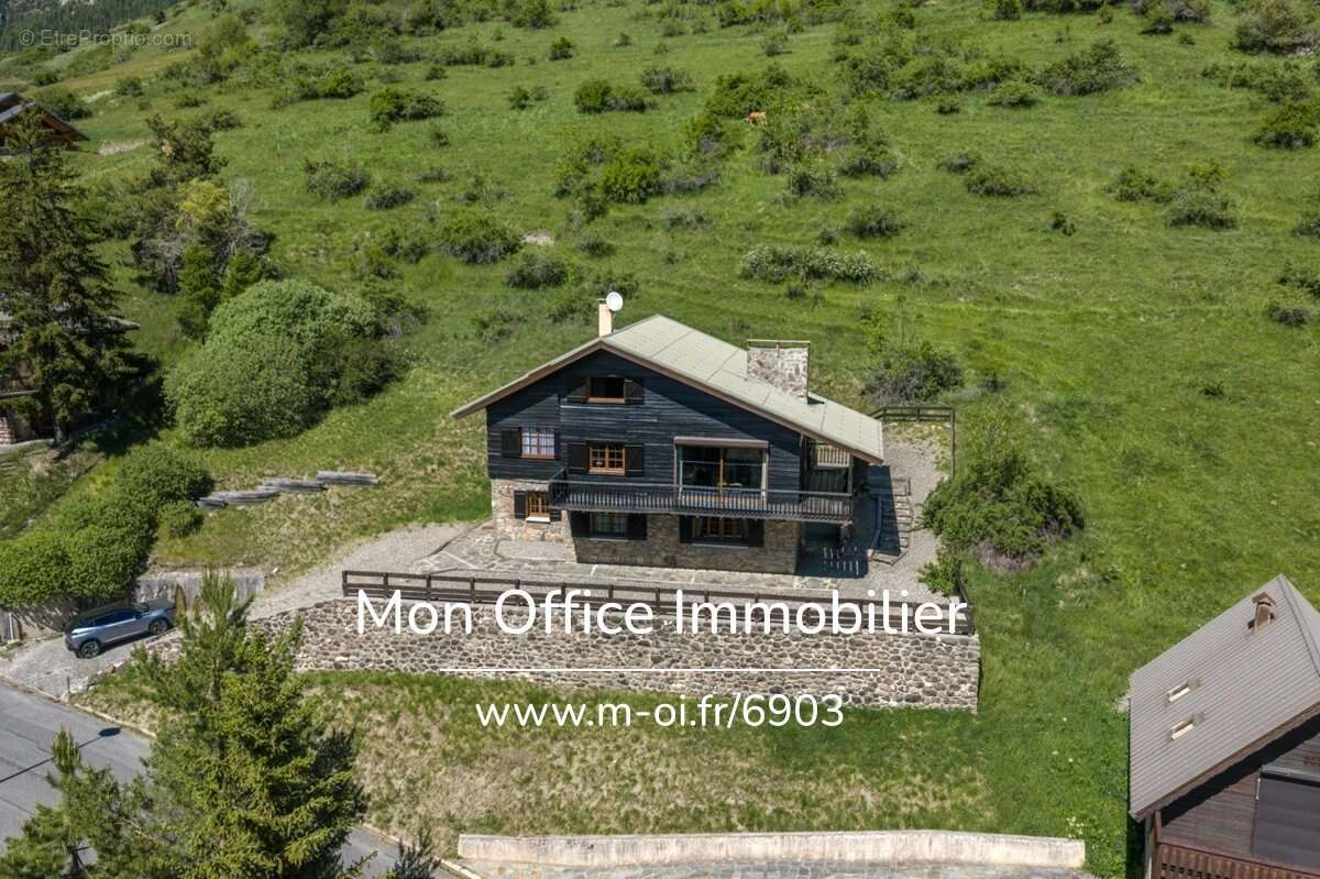Référence : 6903-MBE. - Chalet de 180m² à Vars Saint Marie - Vue panoramique - photo 3