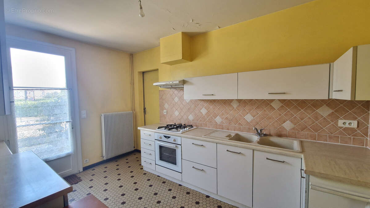 Langon proche gare - maison 4 chambres - terrain 980 m2 - photo 6