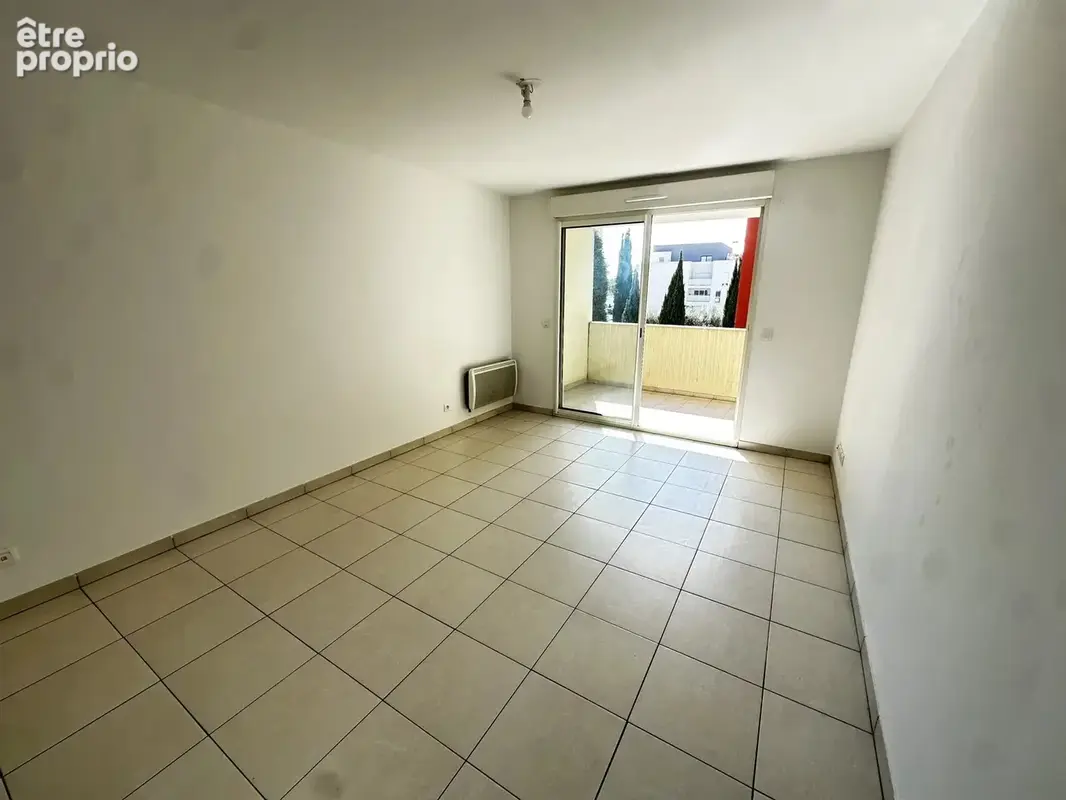 type 2 ( 2010) calme,  avec garage privatif. - photo 4