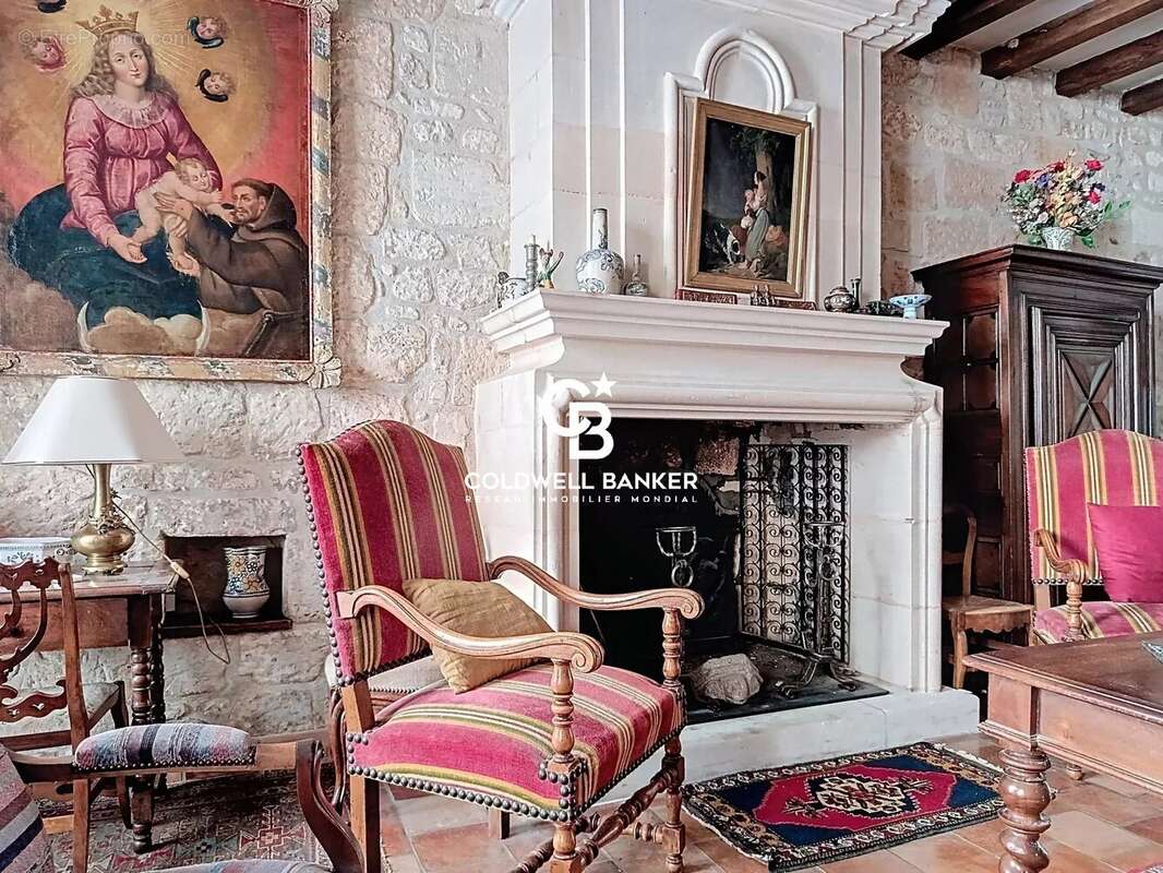 L’élégance du XVIIIe siècle alliée au confort d'aujourd'hui - Pons - photo 2