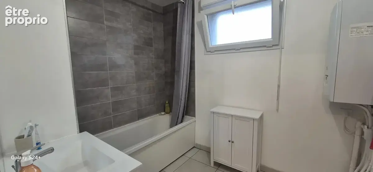 investissement/ résidence récente/ appartement de type III/ 66 m2 avec parking et balcon - photo 6
