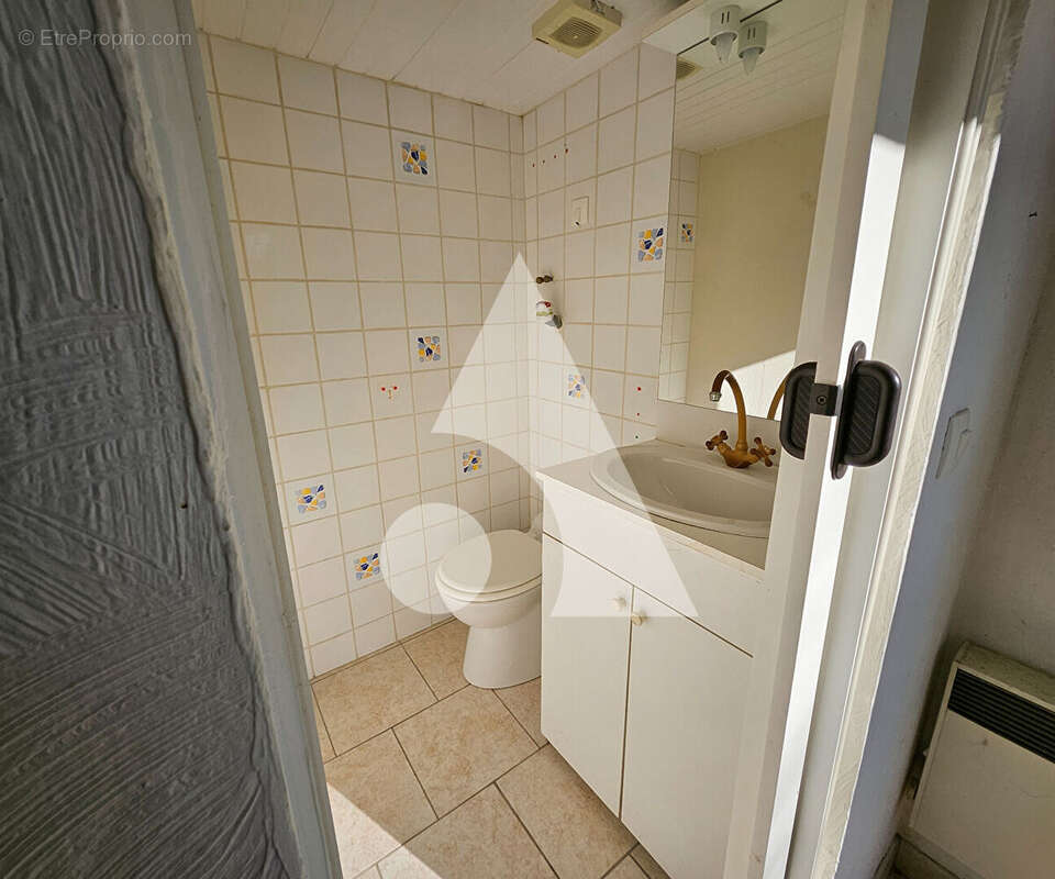 Maison à LES MATHES