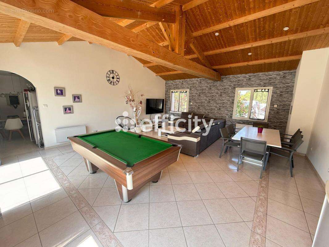 Maison 172 m² à Poiroux  - photo 4