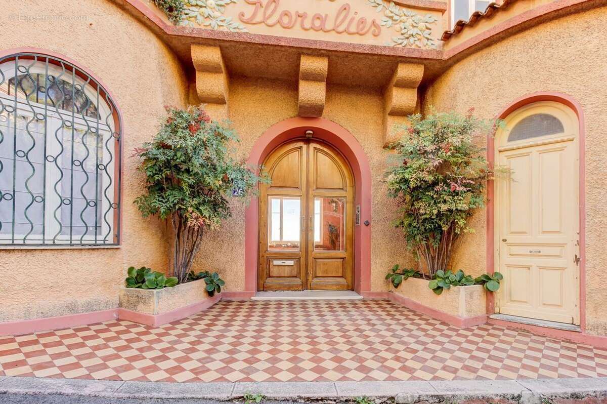 Appartement à BEAULIEU-SUR-MER