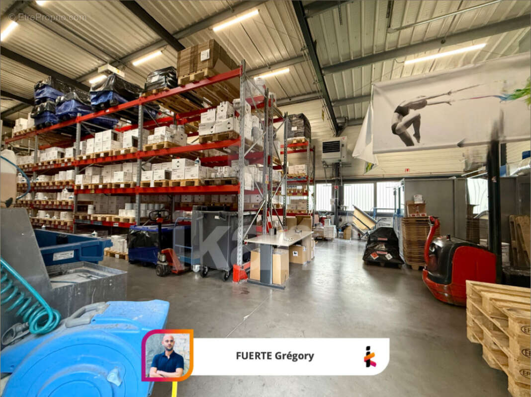 Commerce à VEUREY-VOROIZE