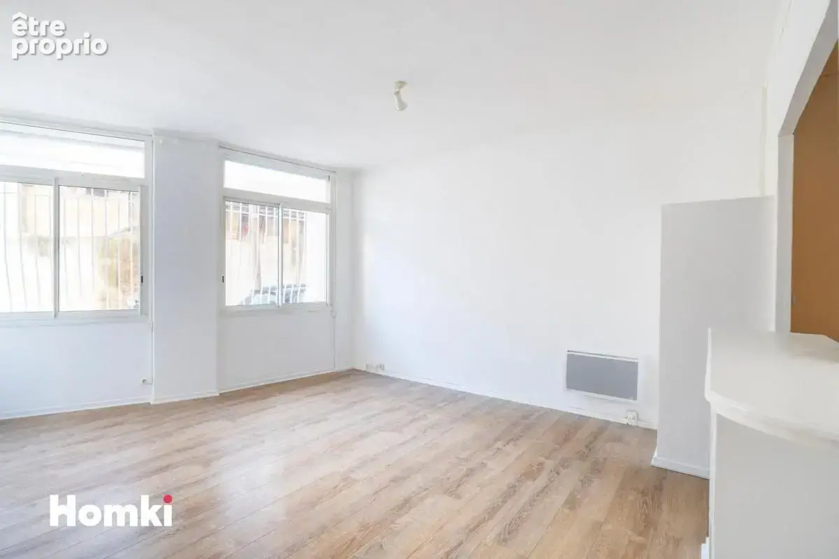 Appartement à MARSEILLE-7E