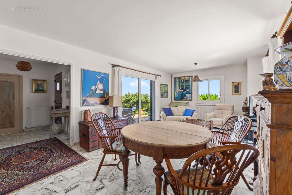 Maison à FREJUS