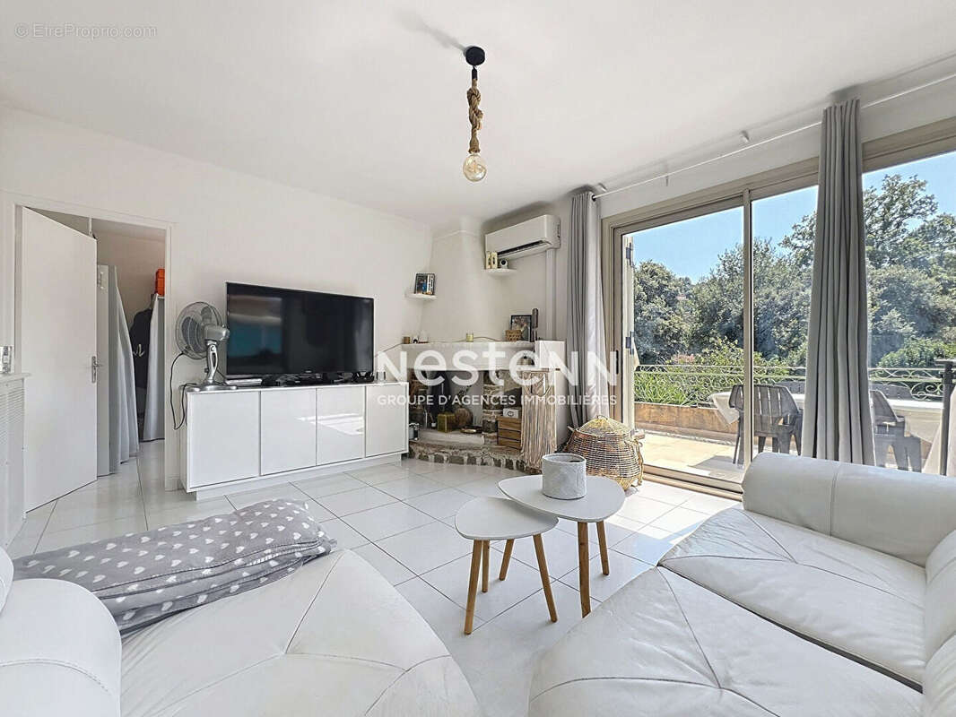 VALLAURIS - Maison - 230m² - Terrain 525m² - Projet promoteur - Hauteur autorisé - Proche commodités - photo 6