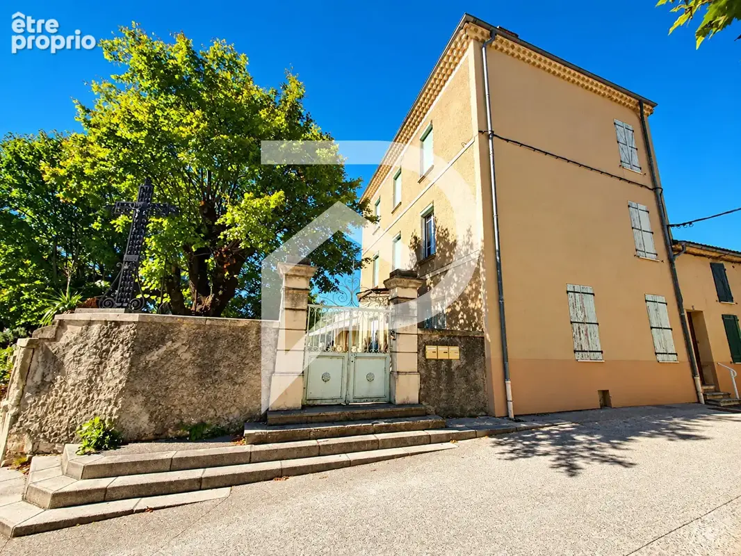 Maison et terrain constructible à vendre Sauzet 12 pièce(s) 276 m2 - photo 4