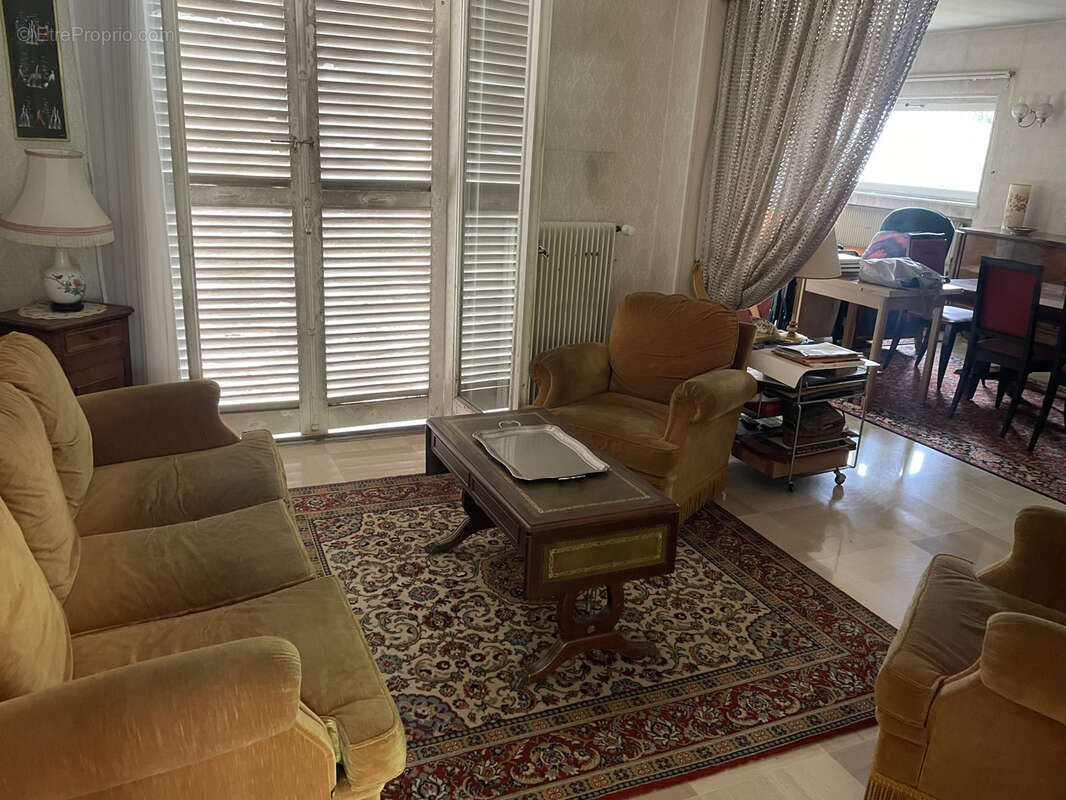 Maison à SAINT-LOUP-SUR-SEMOUSE