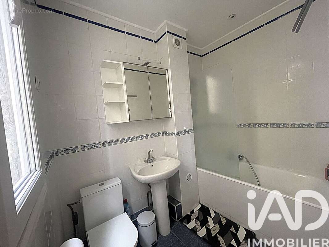 Photo 3 - Appartement à ASNIERES-SUR-SEINE