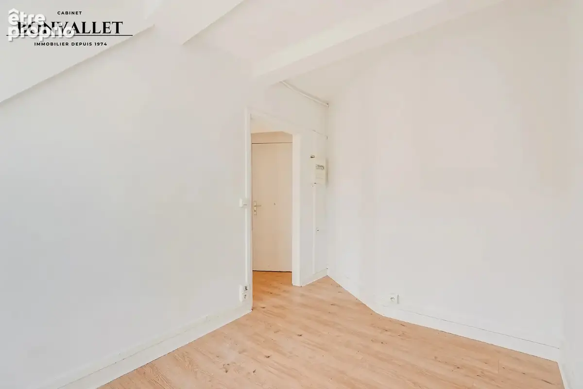 Métro félix faure – studio avec balcon et vue dégagée - photo 5