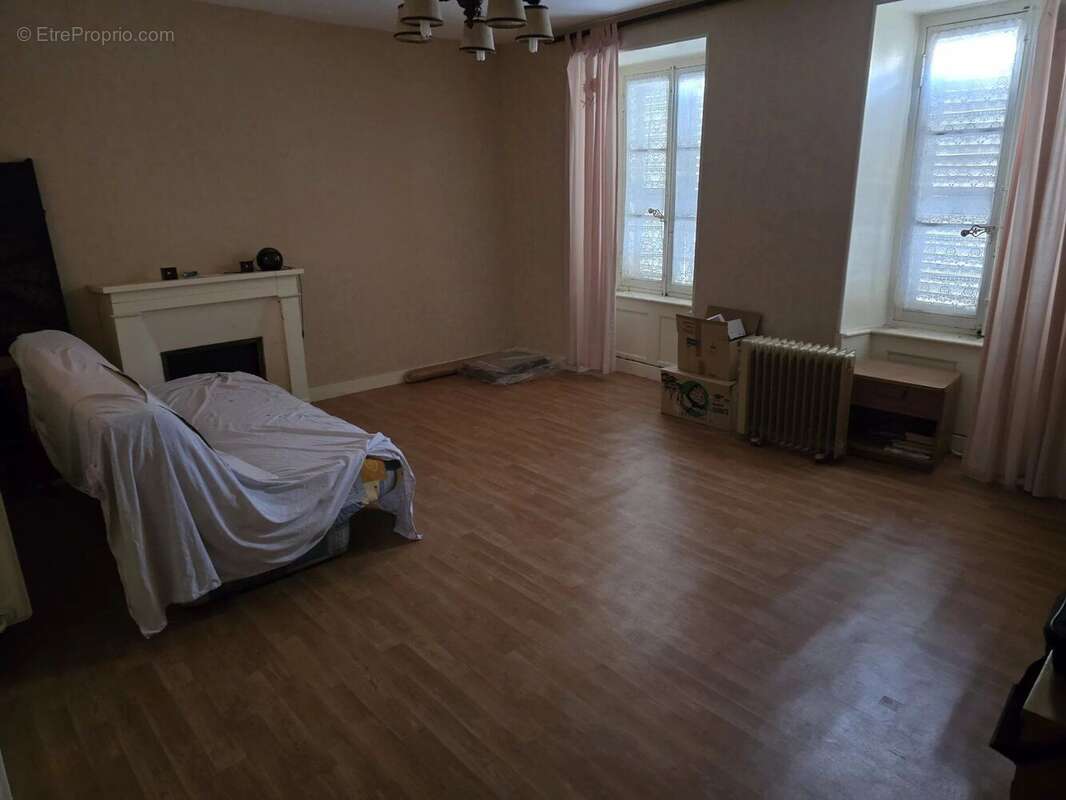Vente Maison Ardes(63420) 69 900ï¿œ - photo 2