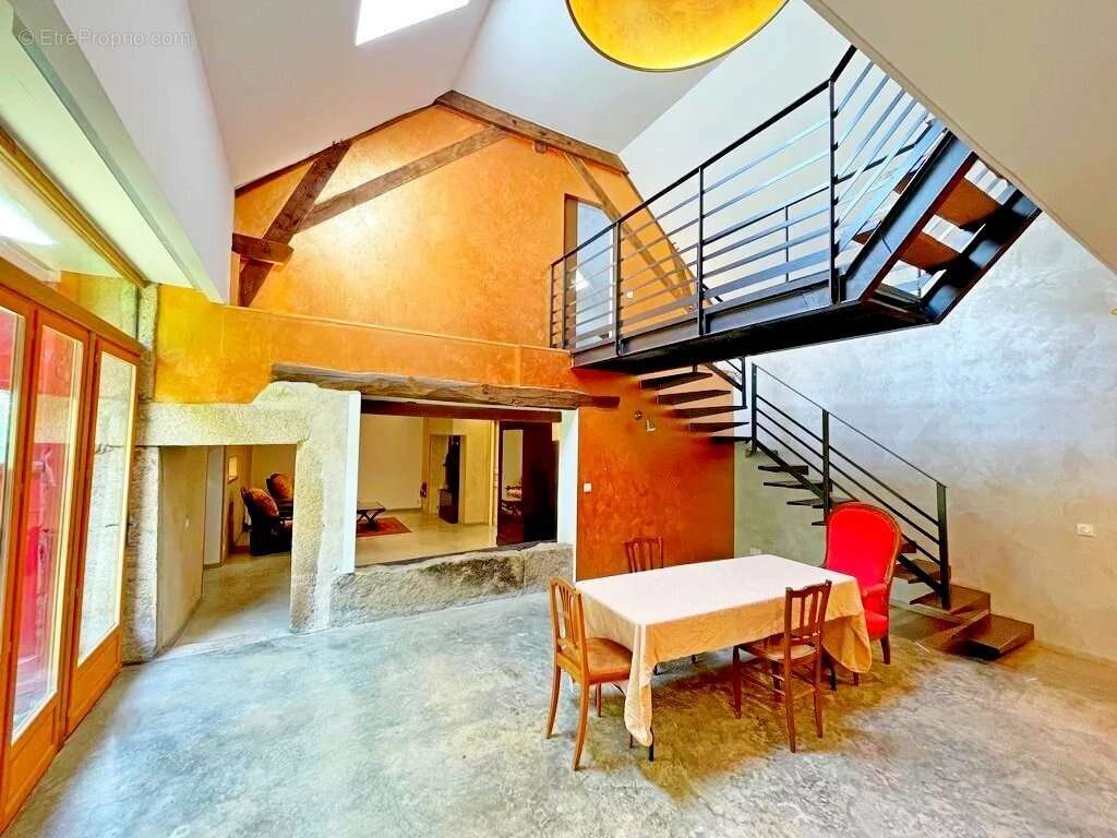 Maison à SAINT-BRISSON