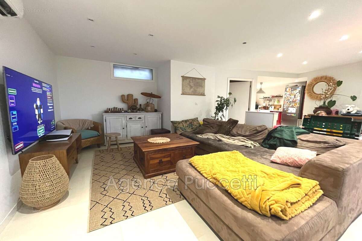 Appartement à VENCE