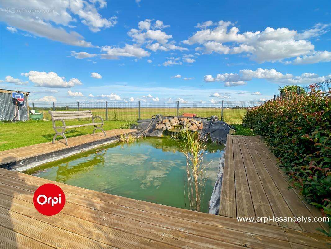 Maison à LES THILLIERS-EN-VEXIN