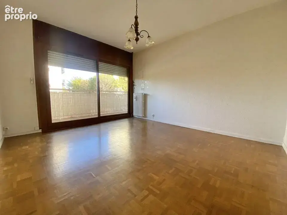 T3 + TERRASSE + LOGGIA + PLACE PARKING + CAVE / 13013