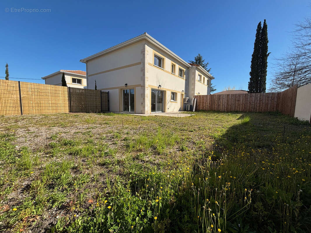 Maison à PAREMPUYRE