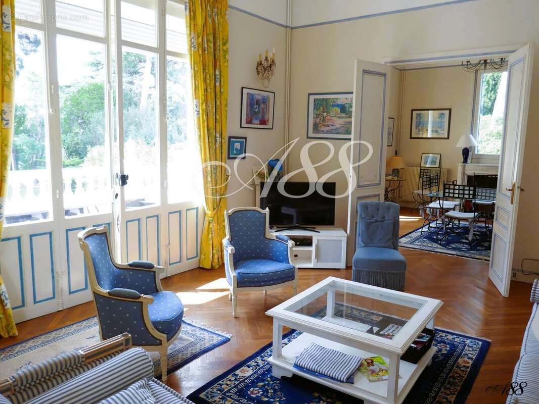 Maison à SAINT-RAPHAEL