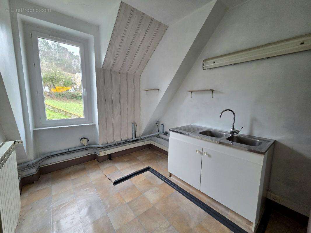 Maison à BARAQUEVILLE