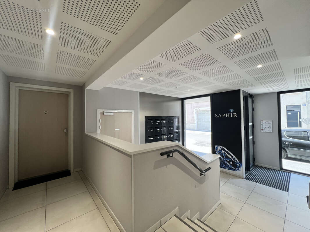 Secteur clairmarais - residence de standing 2021 appartement type 2 de 44m2 + terrasse + box garage - photo 20