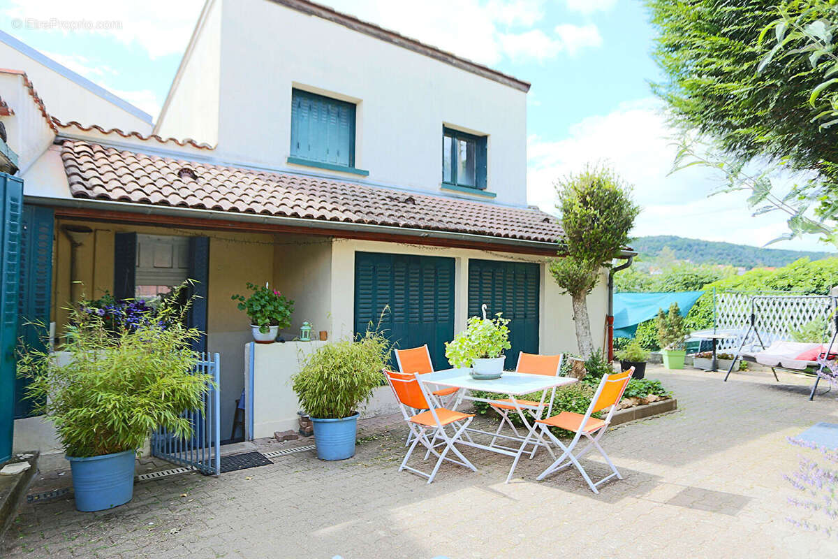 MAISON CHATEL GUYON - 11 pièce(s) - 382 m2 - photo 9