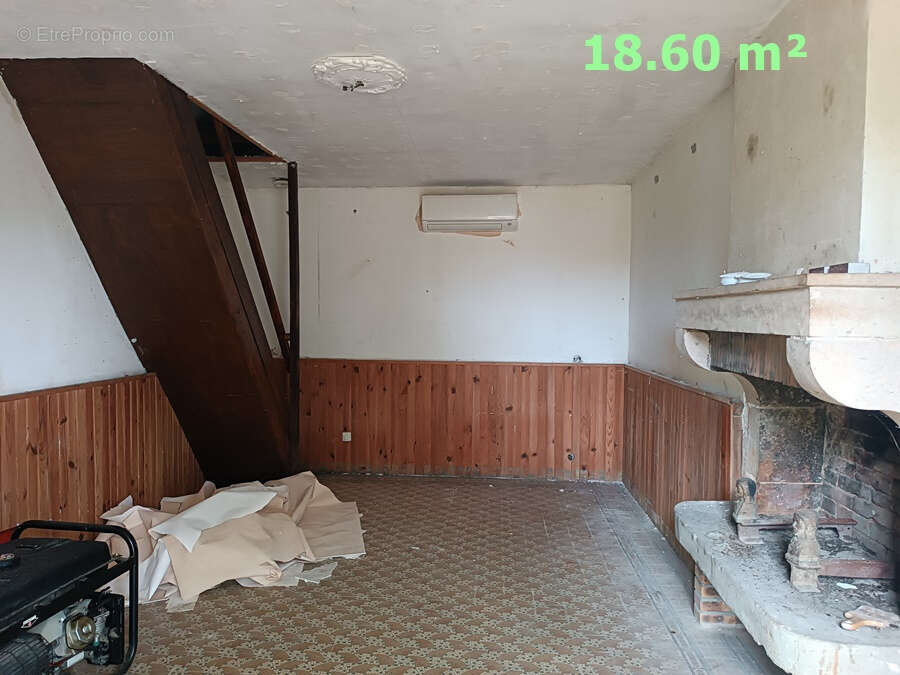 Maison à PRECY