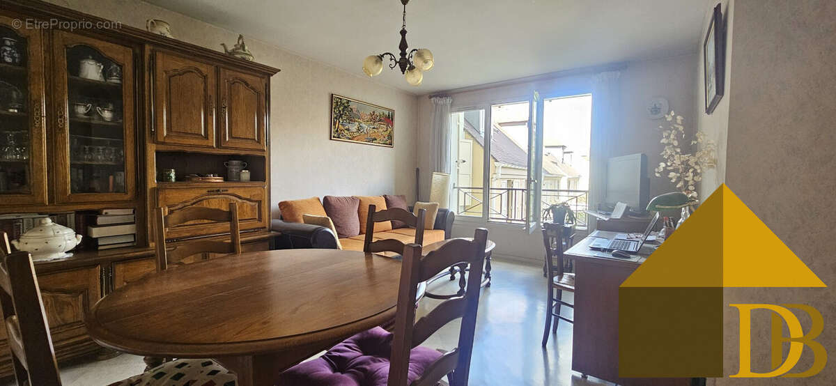 Appartement à MAISONS-ALFORT