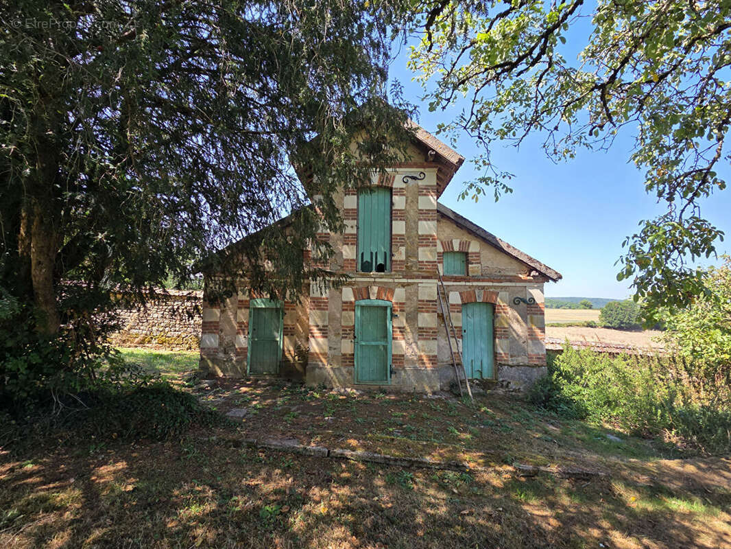 Maison à SAINT-REVERIEN