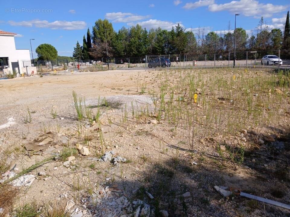 Terrain à COMBAILLAUX