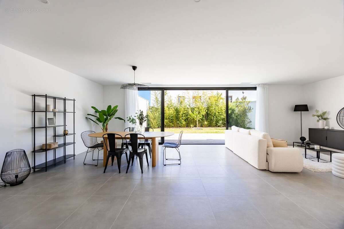 Maison à MERIGNAC