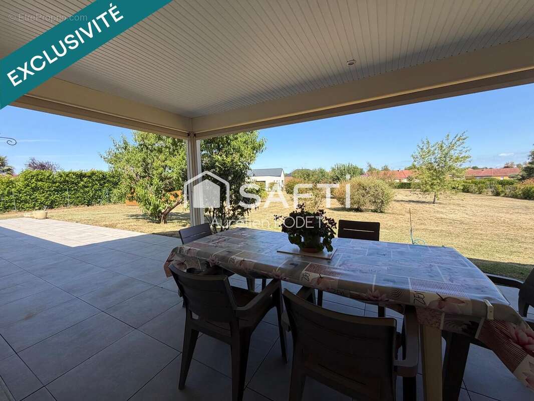 Maison 154 m² à Reuilly  - photo 2