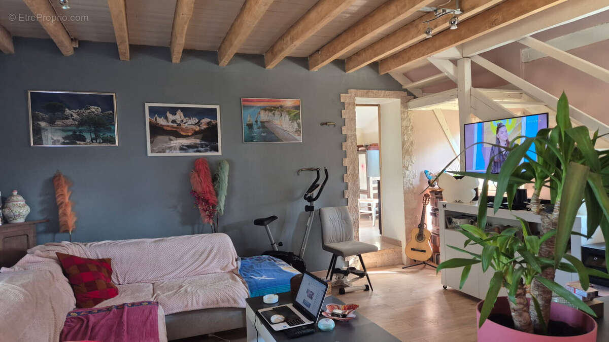 Maison à L&#039;ABERGEMENT-SAINTE-COLOMBE