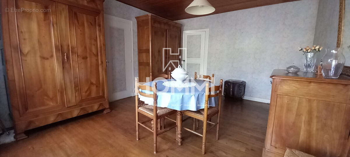 Maison à SAINT-MARS-DU-DESERT