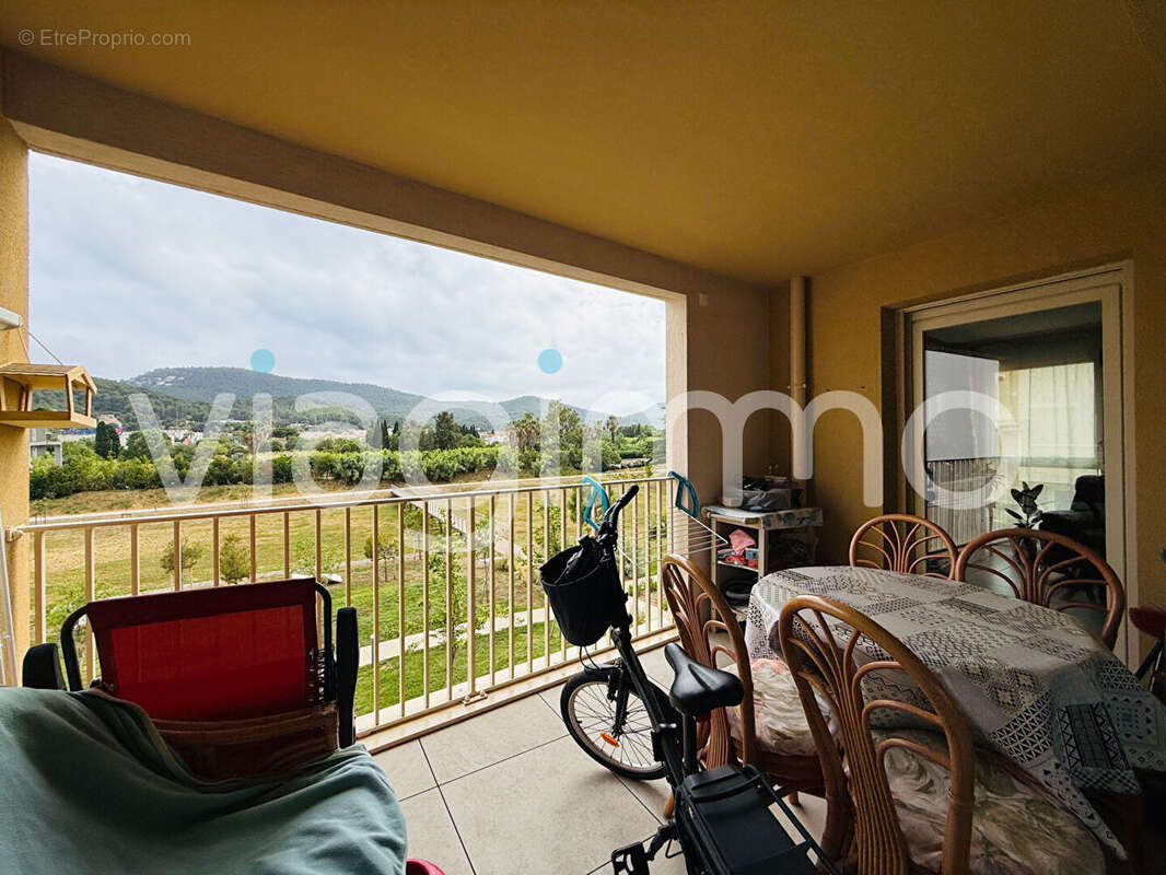 Appartement à HYERES