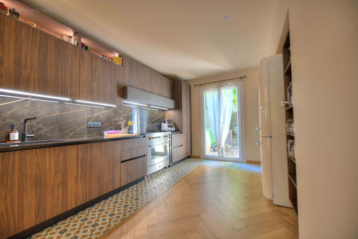 Maison à FREJUS