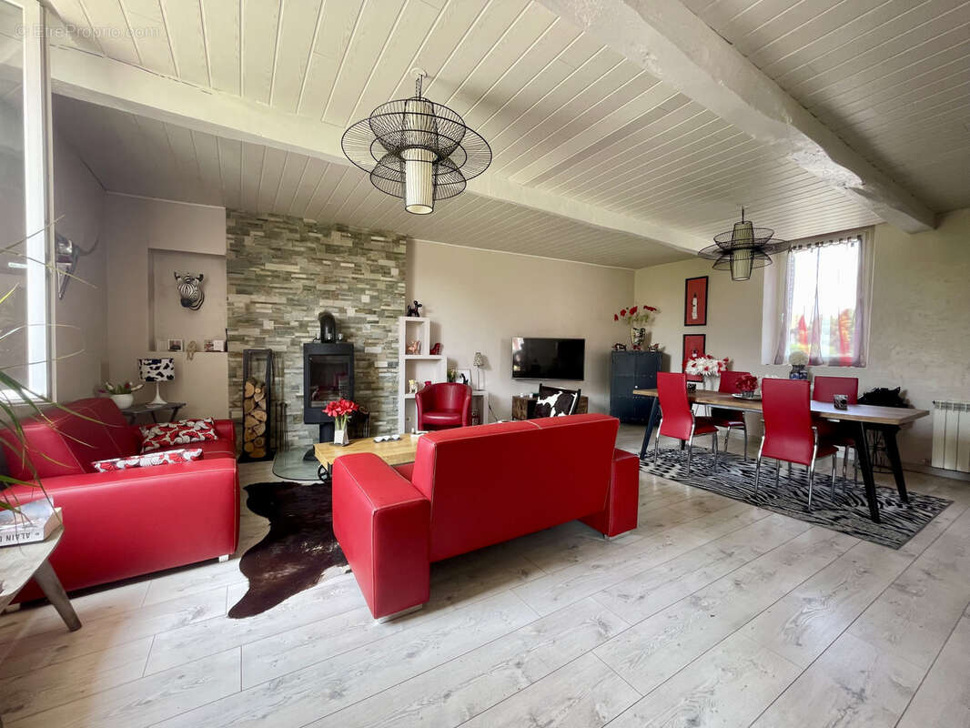 Maison à VIC-EN-BIGORRE