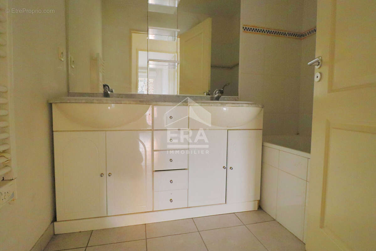 Appartement à MARSEILLE-10E