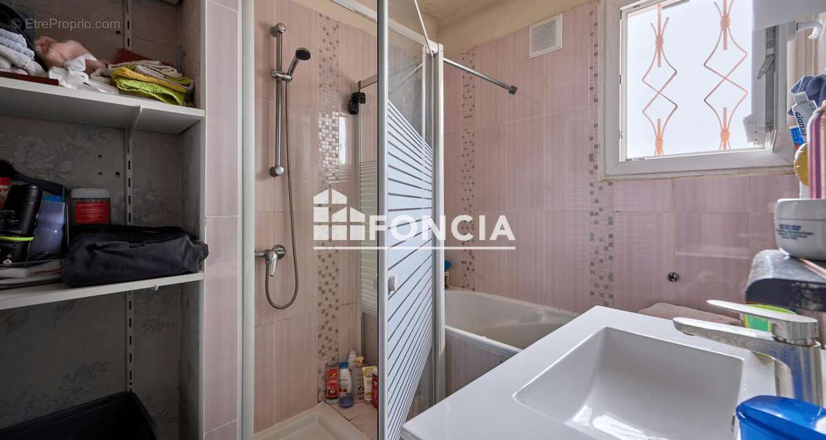 Maison à FLEURY-SUR-ORNE