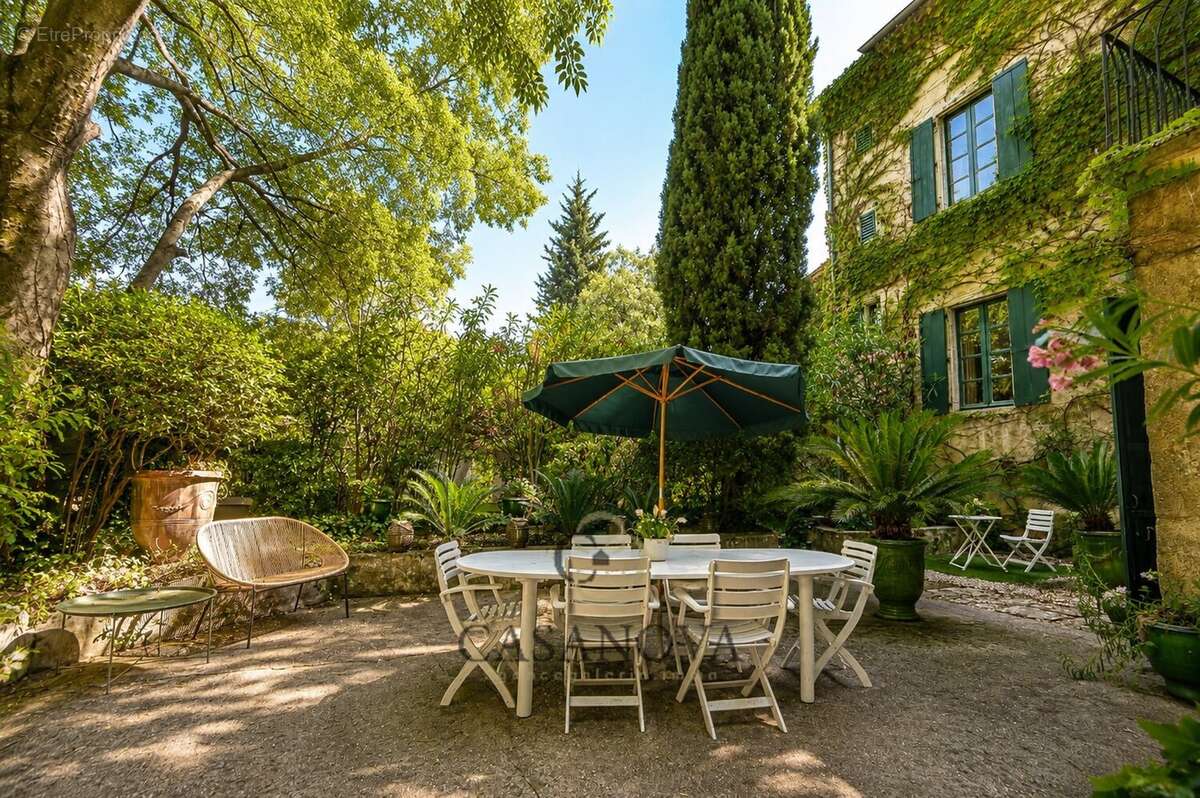 Maison à QUISSAC
