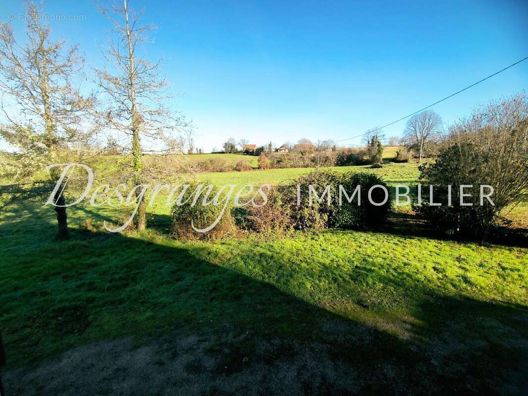 Maison à SAVIGNAC-LEDRIER