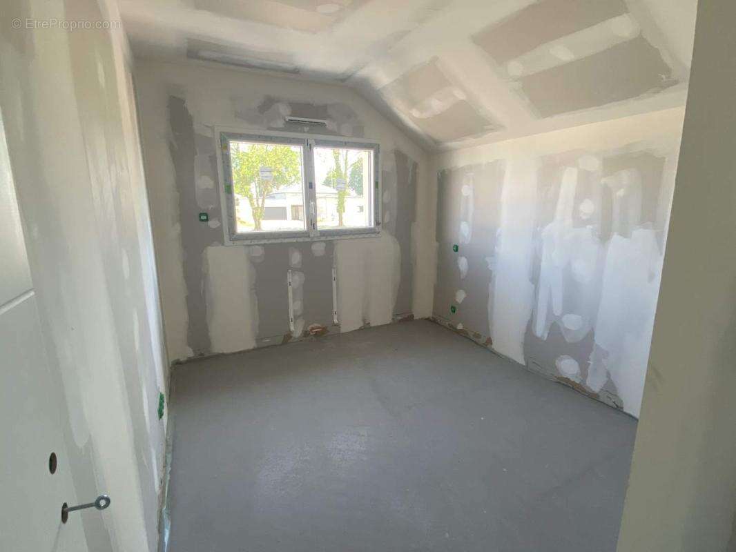 Maison à LECOUSSE