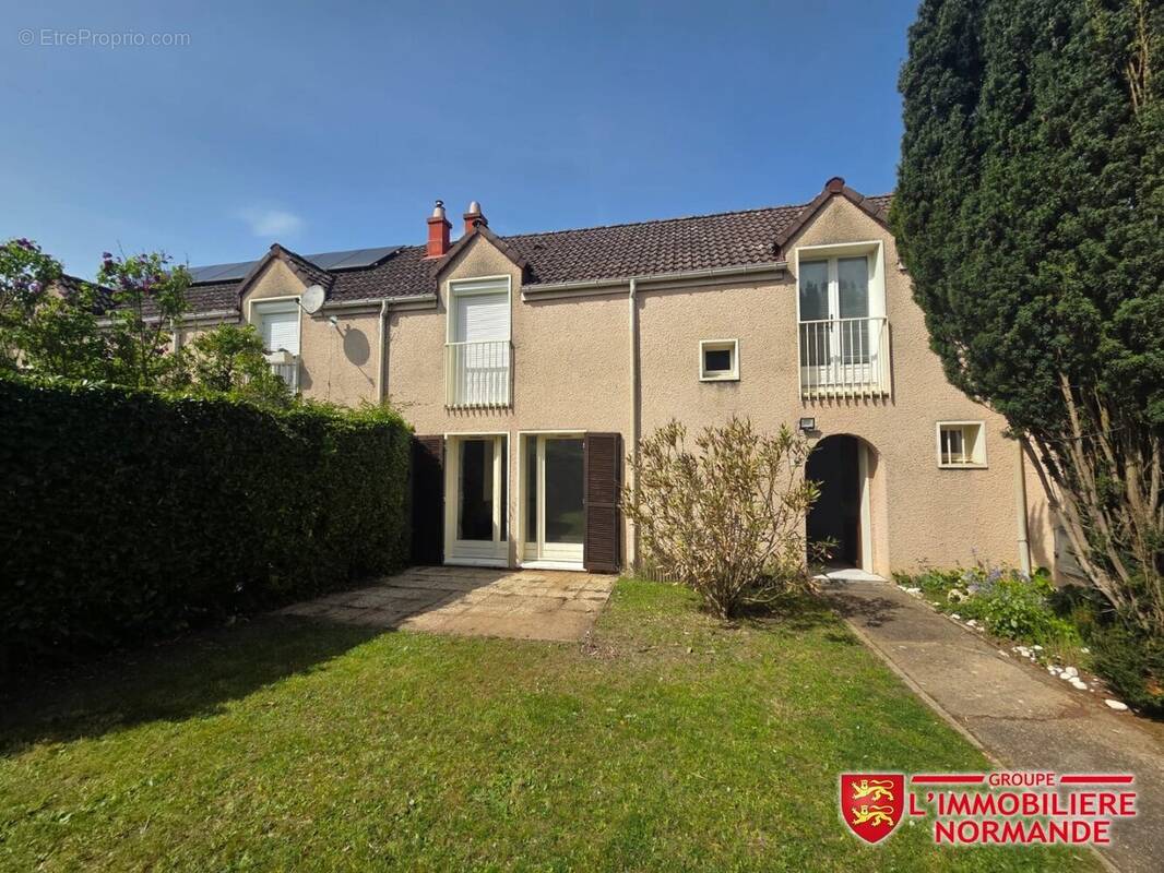 Maison à VAL-DE-REUIL