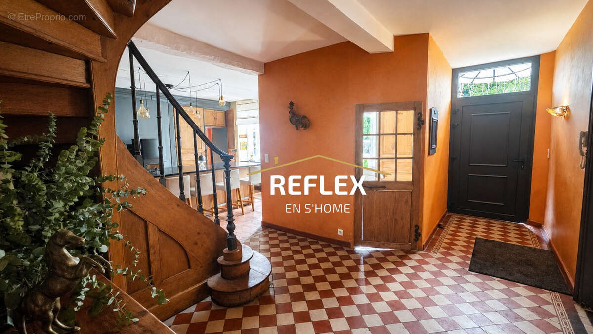 Demeure d'exception : Maison de maître rénovée avec goût - photo 5