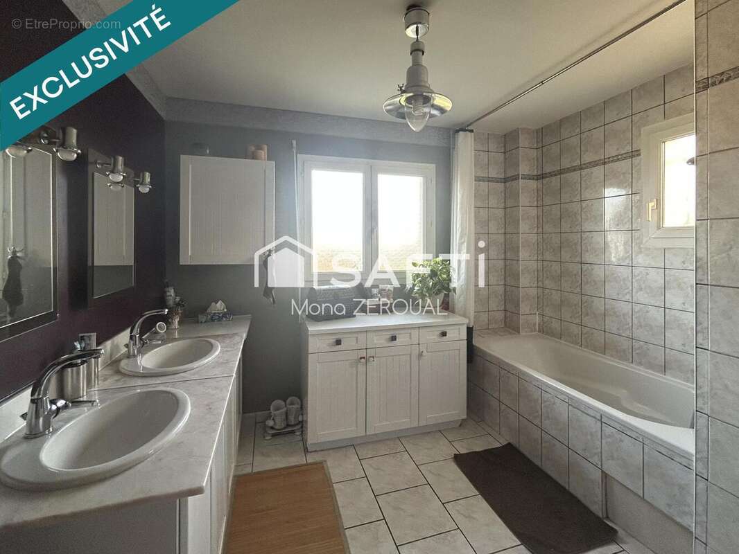 Photo 9 - Maison à PONT-EVEQUE