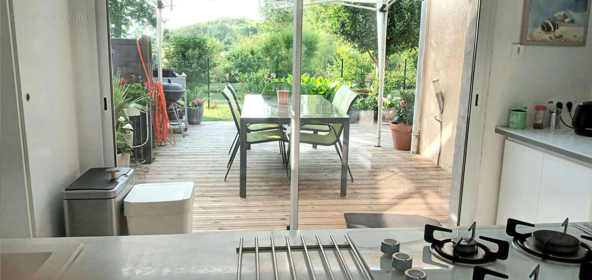 Maison à MORTAGNE-SUR-GIRONDE