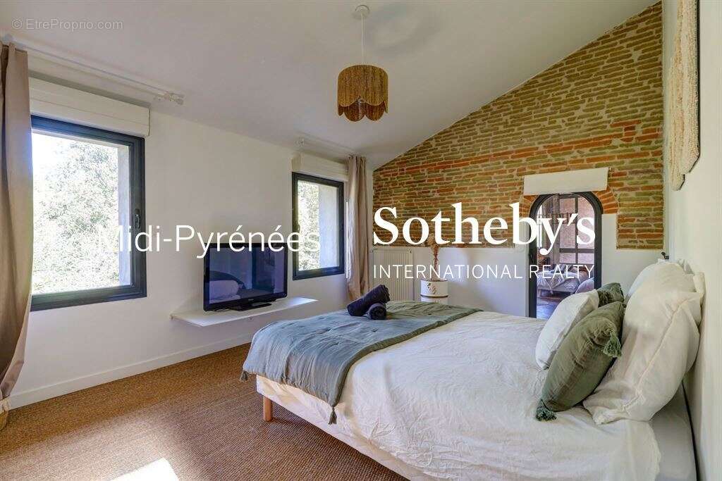 Maison à LAYRAC-SUR-TARN